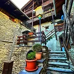 Meizon - La Montagna, Pila, Crevacol, Aosta E Valpelline * Gignod