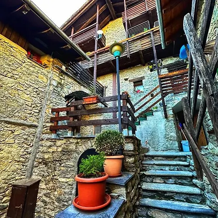 Meizon - La Montagna, Pila, Crevacol, Aosta E Valpelline * Gignod