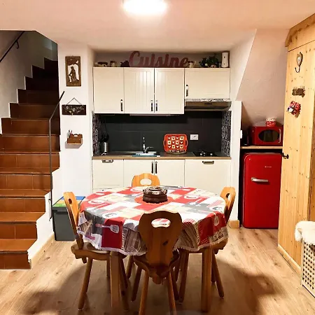 Meizon - La Montagna, Pila, Crevacol, Aosta E Valpelline Апартаменты